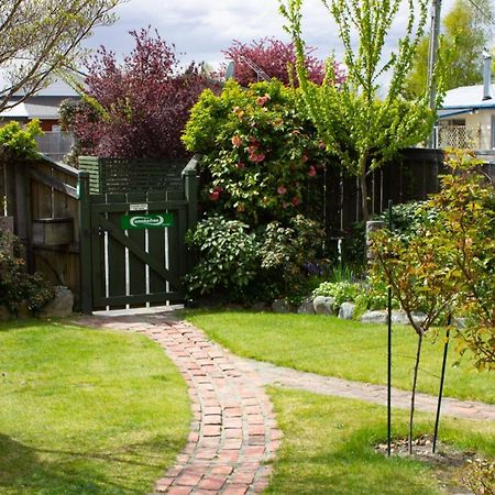 Twizel Central Studio Accommodation Exterior foto
